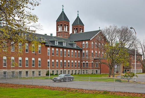 St. Joseph Hospital School of Anesthesia for Nurses With the University of New England